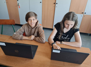 Laptopy dla dzieci z Ukrainy